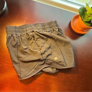 LULULEMON🍋 Hotty Hot Shorts 2.5 inch Inseam